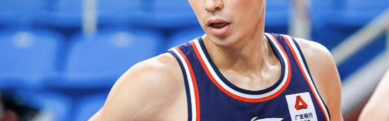 巨星试金石：详解林书豪生涯与NBA超级巨星的经典对决